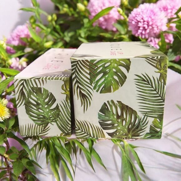 LIQUE -WOMAN OWNED Lip Masque &  Rejuvenating Lip Scrub NEW IN BOX - Picture 6 of 6